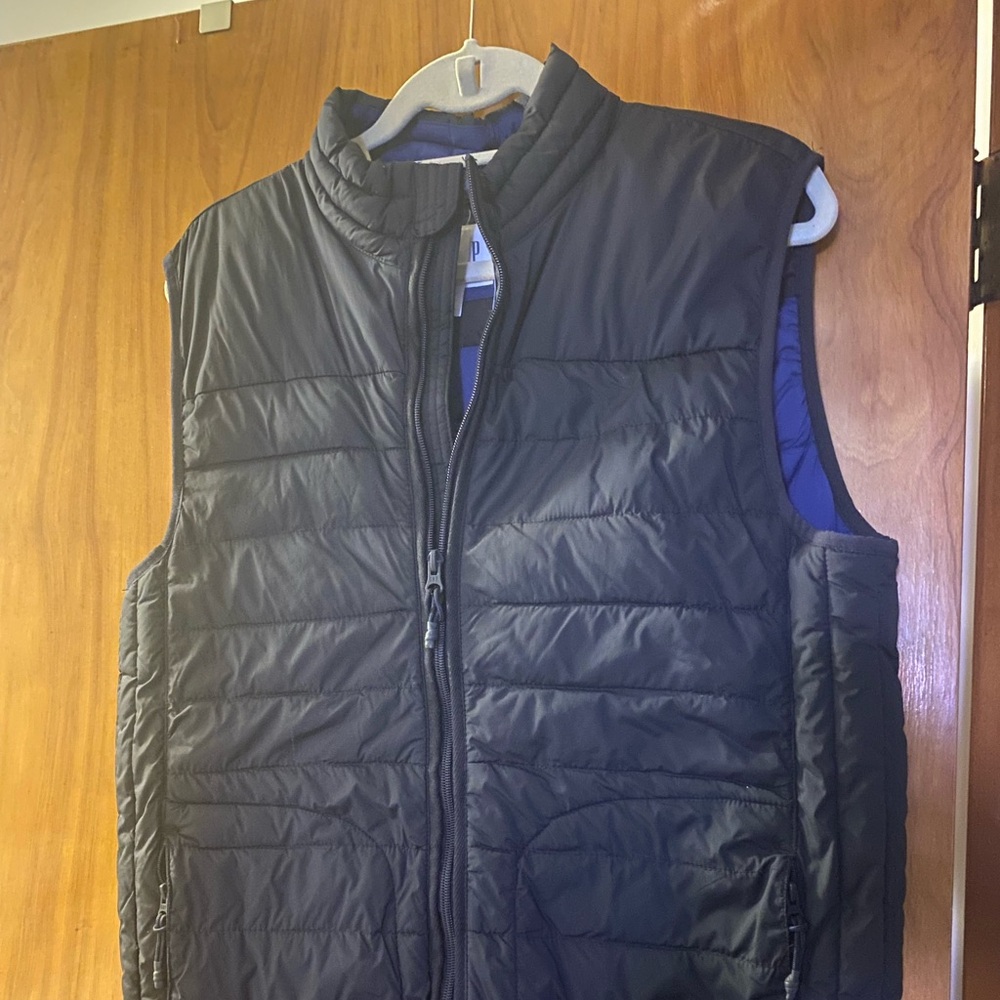 Cold control light stretch puffer vest
